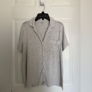 Old Navy Light Gray Short-Sleeve Button-Front Shirt